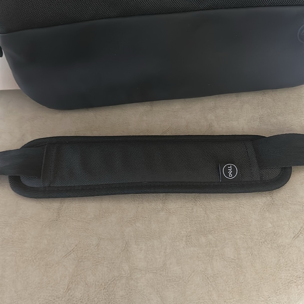 Dell Pro Briefcase - image 6